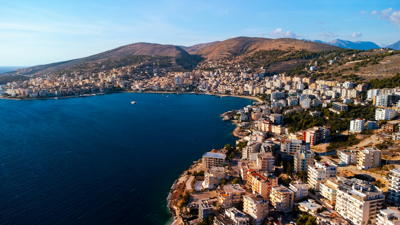 Άγιοι Σαράντα — Sarandë waterfront
